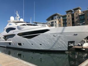 Luxury Powerboat Charter
